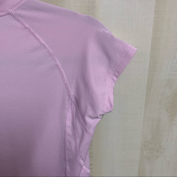 North Face Performance Rashguard Tee Size Medium - Picture 3 of 8